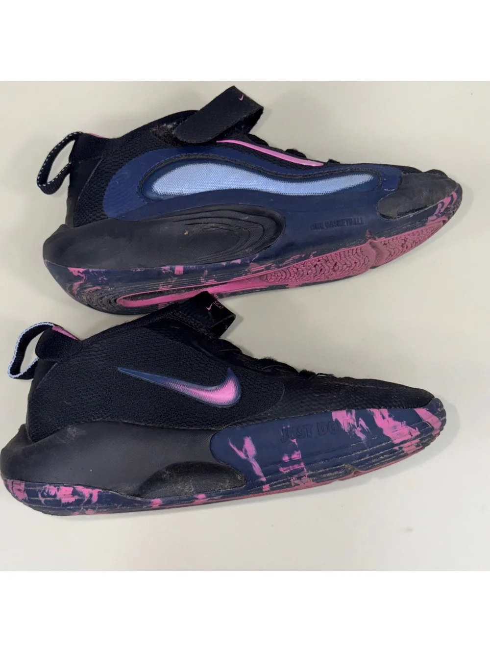 Nike Team Hustle D 10 SE Toddler Basketball Shoes Black/Pink Size 10.5C